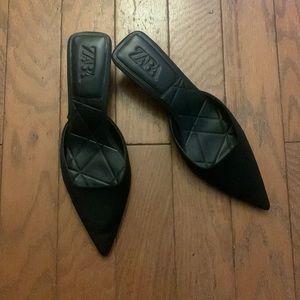 Black Zara kitten heels